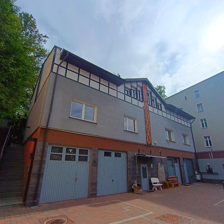 Noclegi "Poza Szlakiem" Walbrzych Bagian luar foto
